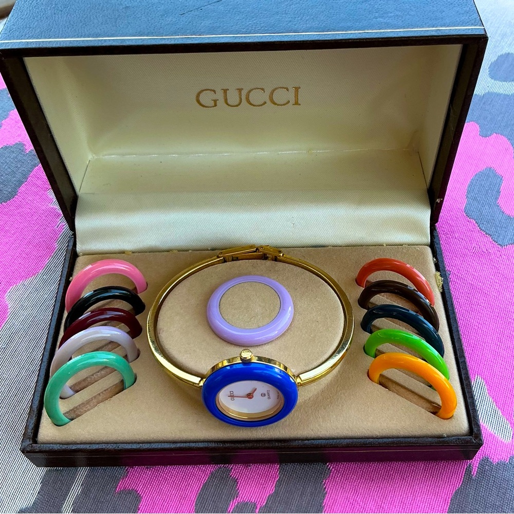 NICE GUCCI bangle watch set 💜🩵💙❤️🤎💗💛💚 - Picture 13 of 14